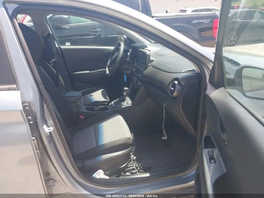 2021 HYUNDAI KONA SE