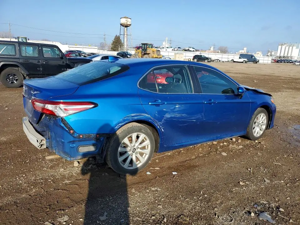 2020 TOYOTA CAMRY LE  