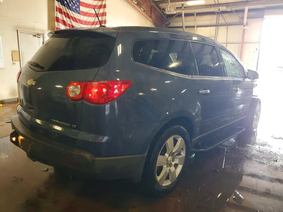 2012 CHEVROLET TRAVERSE LT  