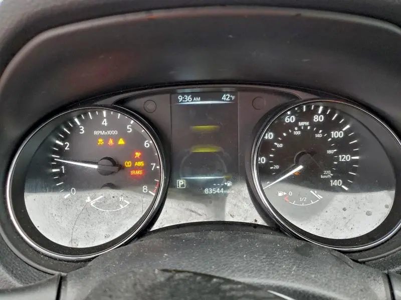 2017 NISSAN ROGUE SV  