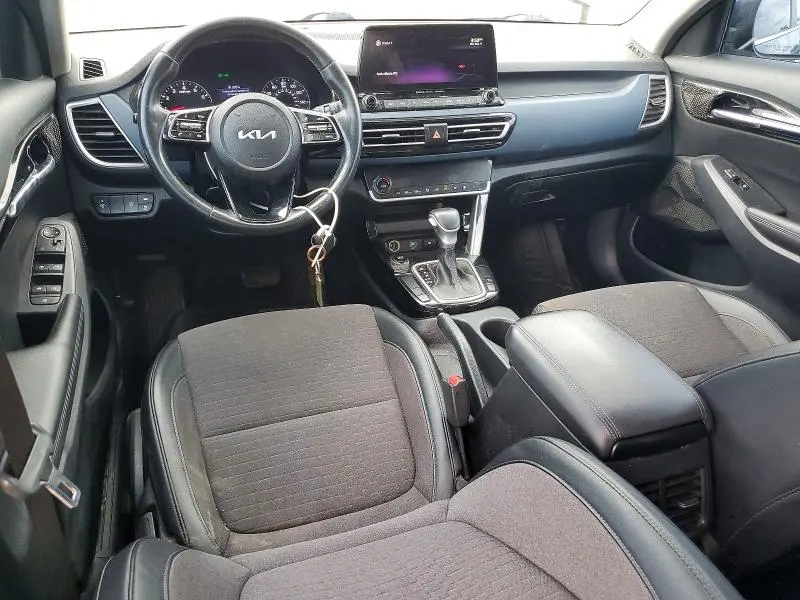2022 KIA SELTOS S  