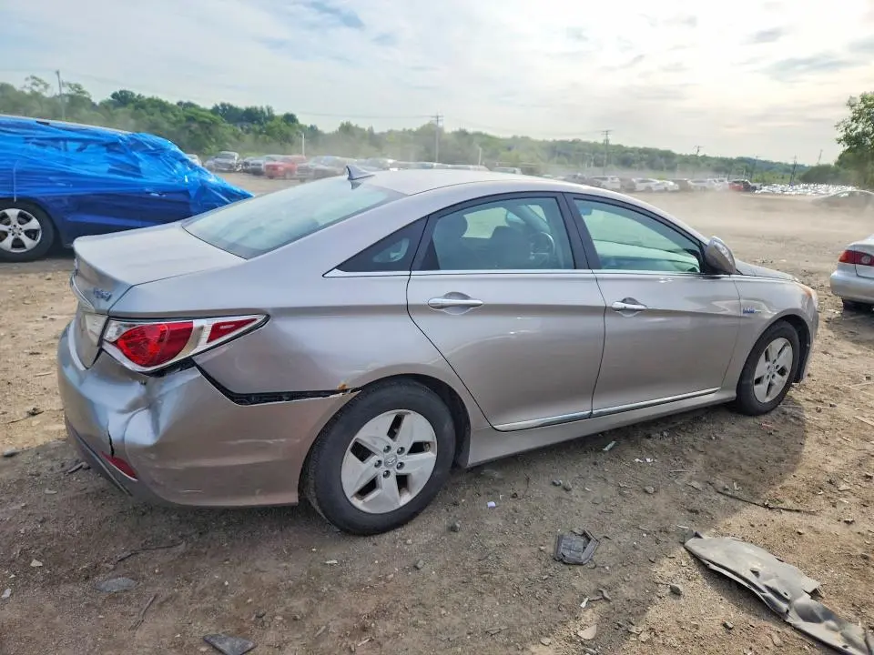 2011 HYUNDAI SONATA HYBRID  