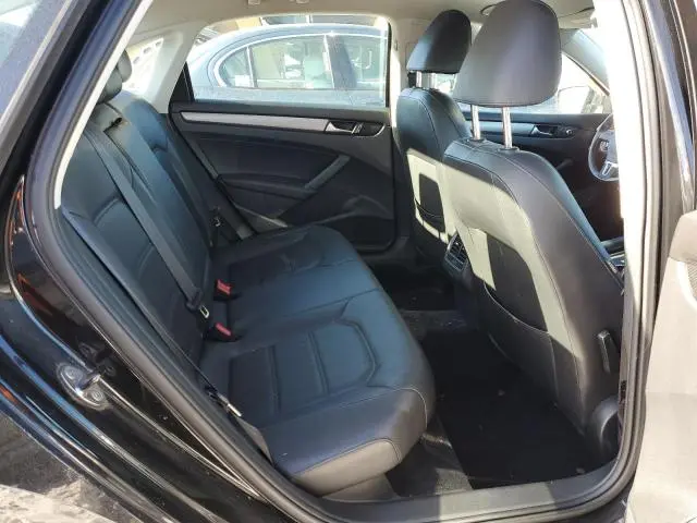 2014 VOLKSWAGEN PASSAT SE  