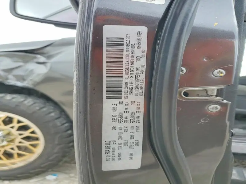 2017 RAM 1500 SLT  