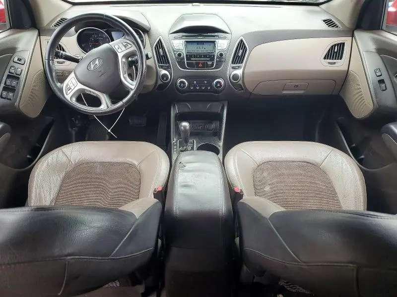 2010 HYUNDAI TUCSON GLS  
