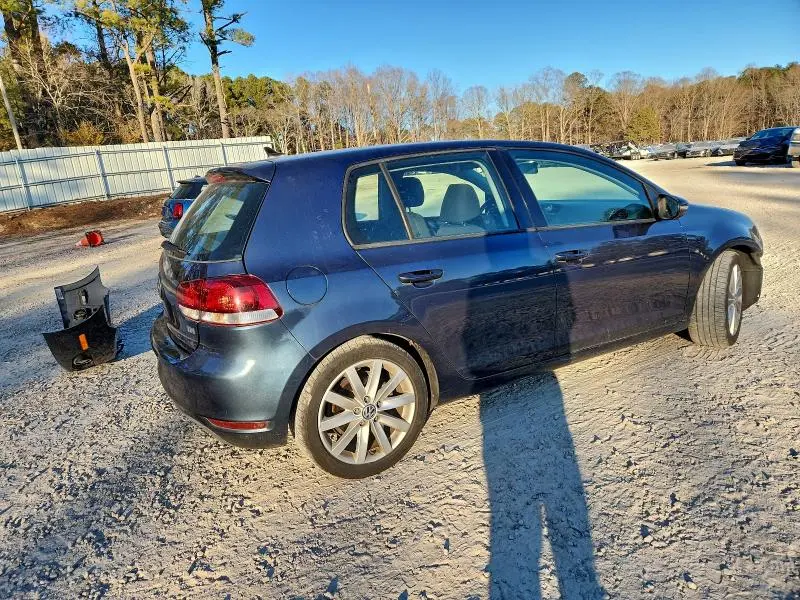 2011 VOLKSWAGEN GOLF   