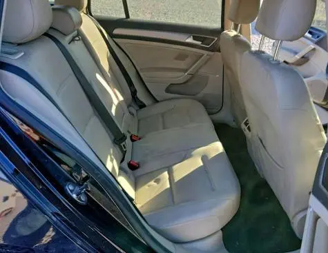 2015 VOLKSWAGEN GOLF SPORTWAGEN TDI S  