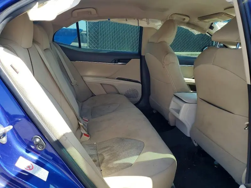 2018 TOYOTA CAMRY LE  
