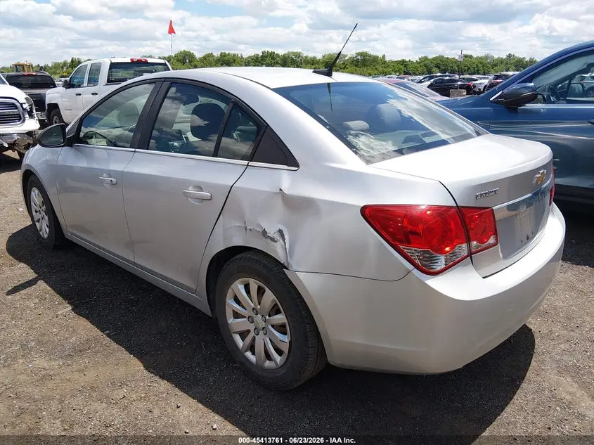 2011 CHEVROLET CRUZE LS