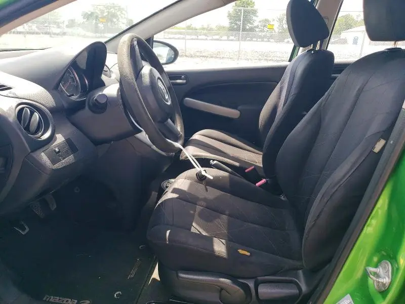 2012 MAZDA MAZDA2   