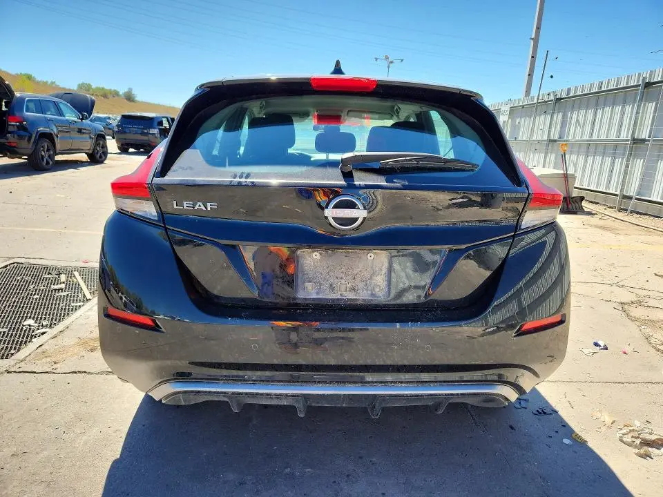 2025 NISSAN LEAF S  