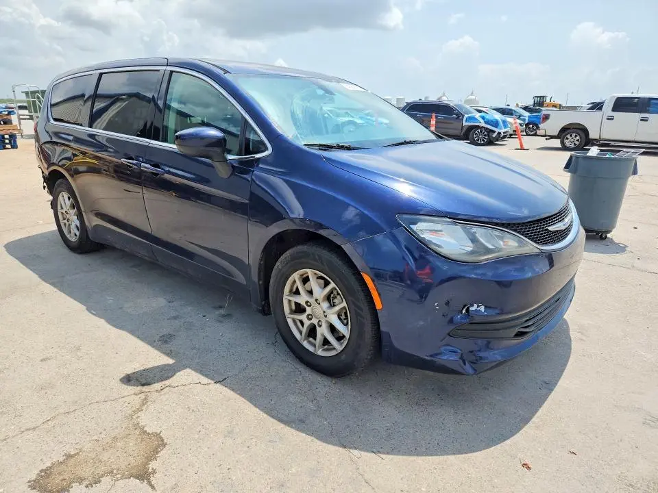 2018 CHRYSLER PACIFICA LX  