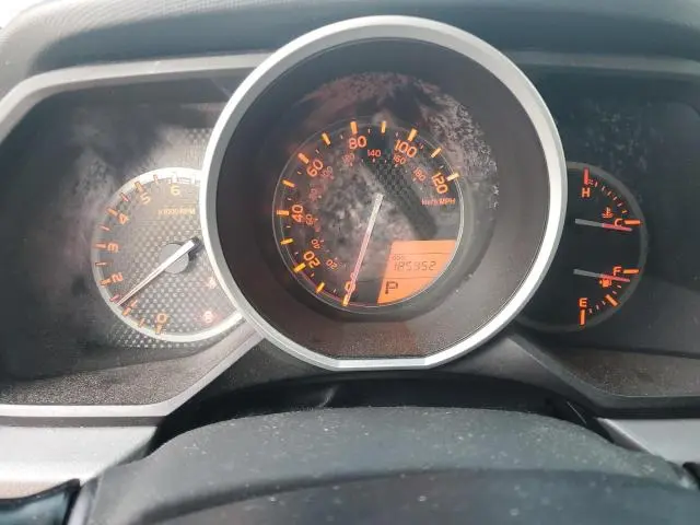 2010 TOYOTA 4RUNNER SR5  