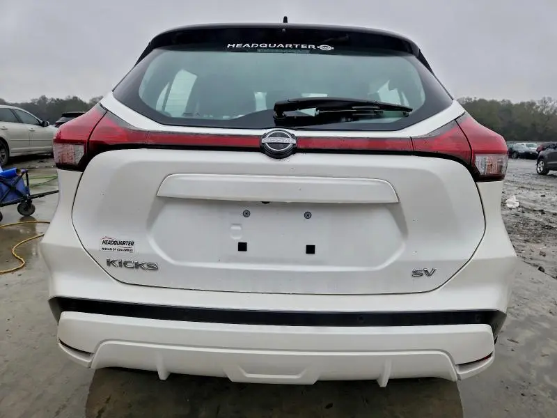 2023 NISSAN KICKS SV  