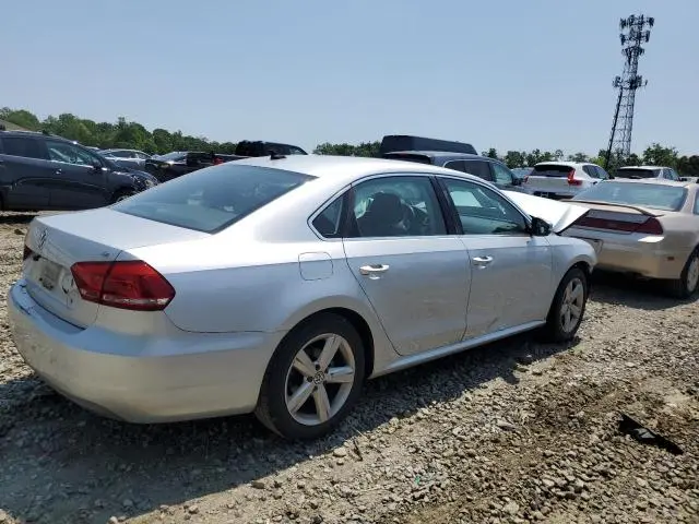 2013 VOLKSWAGEN PASSAT SE  