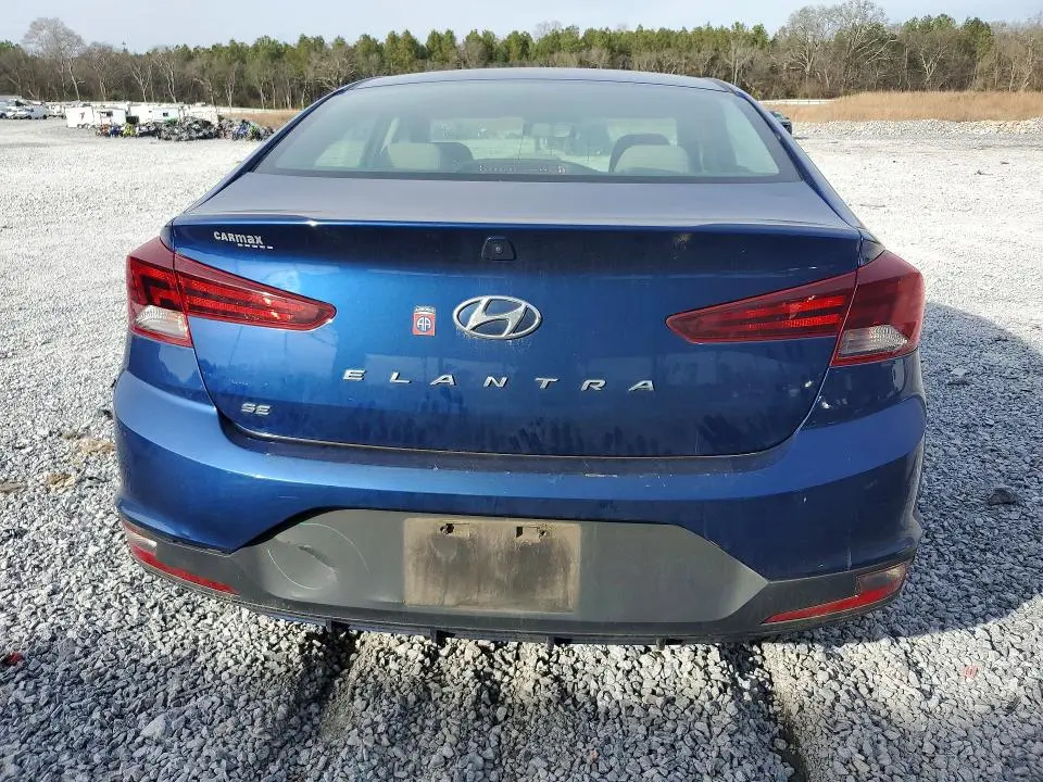 2019 HYUNDAI ELANTRA SE  