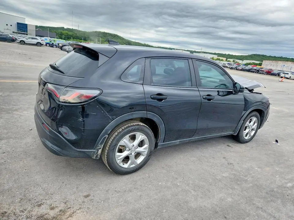 2023 HONDA HR-V LX  