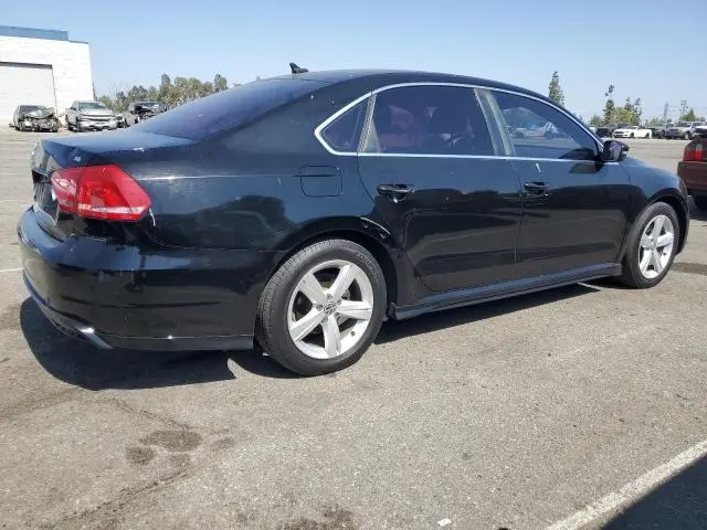 2013 VOLKSWAGEN PASSAT SE  