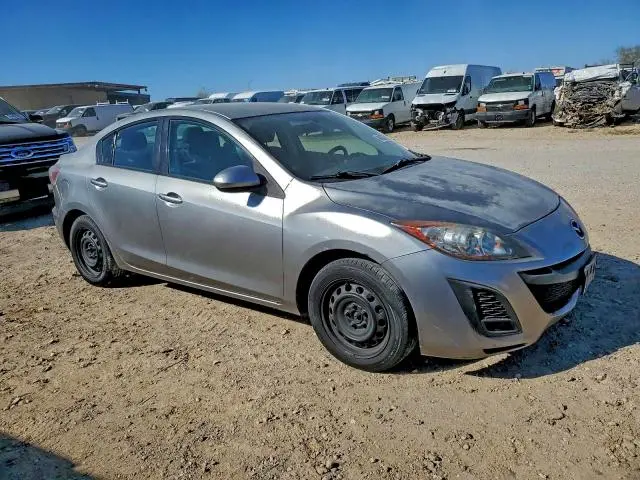 2011 MAZDA 3 I  