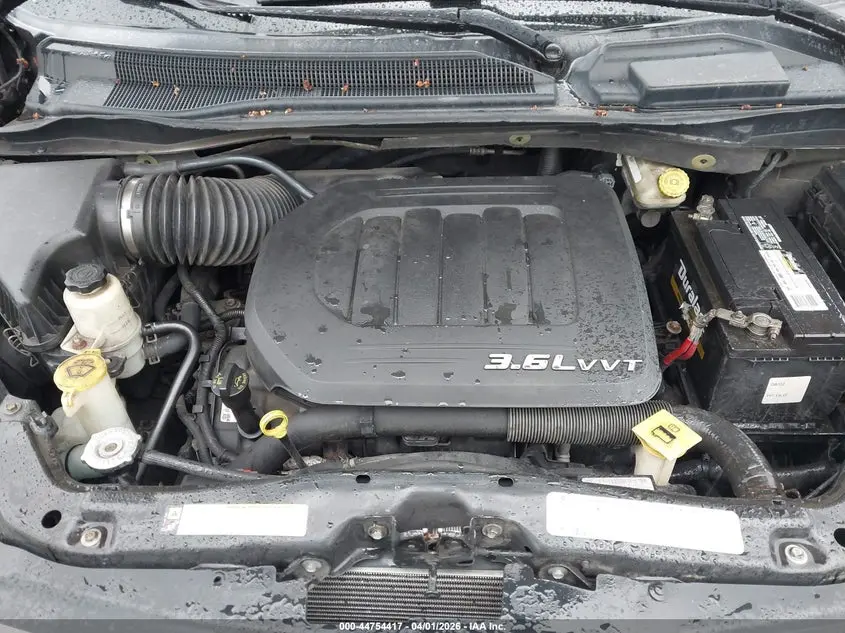 2011 CHRYSLER TOWN & COUNTRY LIMITED