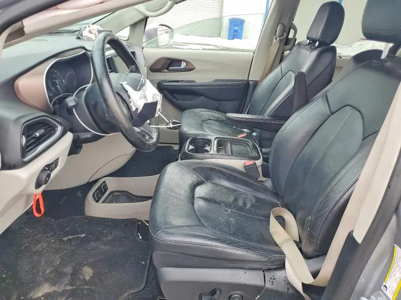 2019 CHRY PACIFICA T