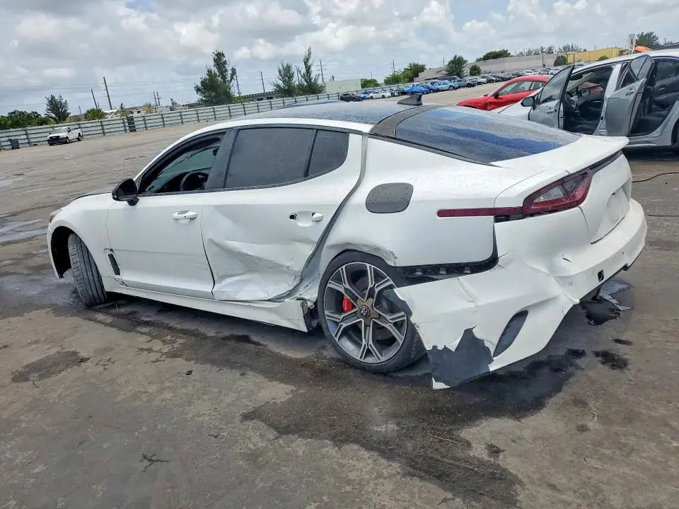 2020 KIA STINGER GT  