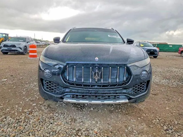 2017 MASERATI LEVANTE S LUXURY  