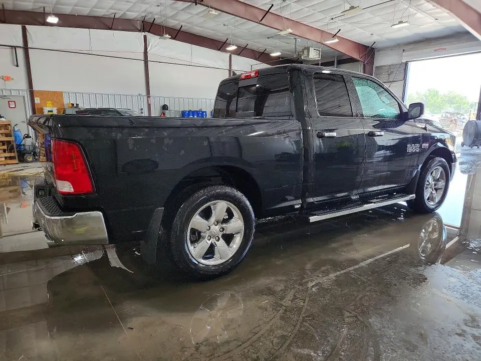 2018 RAM 1500 SLT  