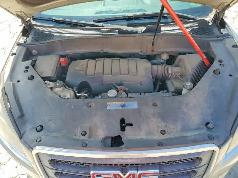 2013 GMC ACADIA SLE  