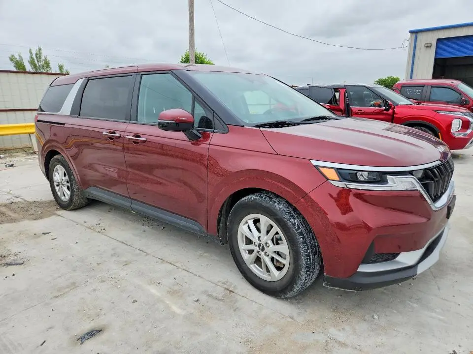 2022 KIA CARNIVAL LX  