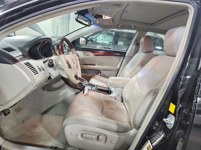 2011 TOYOTA AVALON LIMITED  