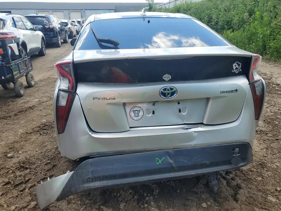 2016 TOYOTA PRIUS THREE  