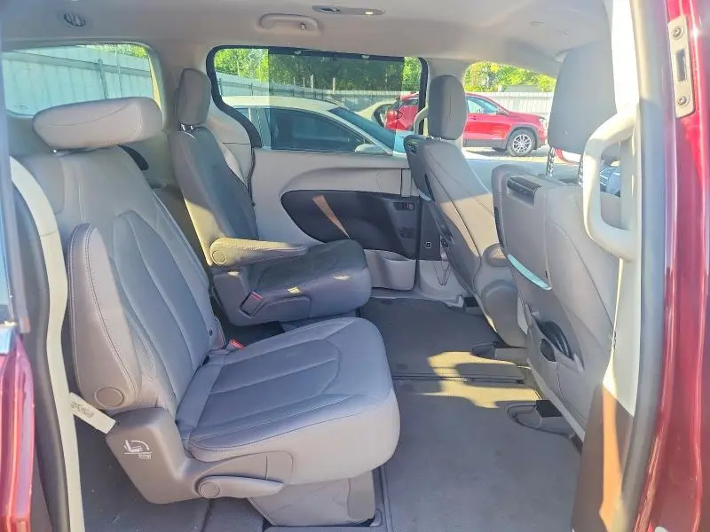2019 CHRYSLER PACIFICA TOURING PLUS  