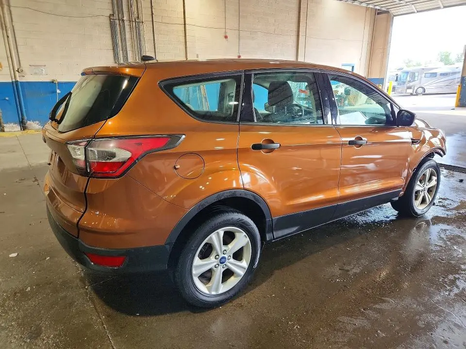 2017 FORD ESCAPE S  