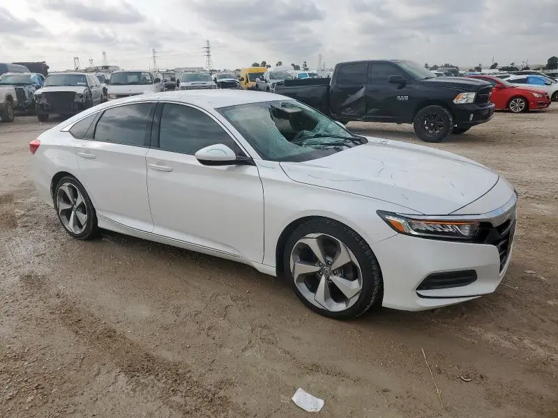 2018 HONDA ACCORD LX  