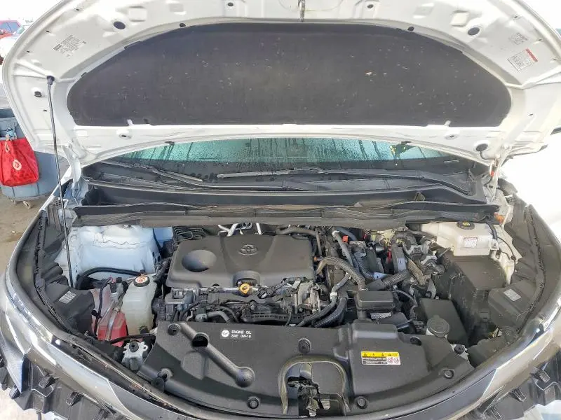 2021 TOYOTA SIENNA LE 8-PASSENGER  