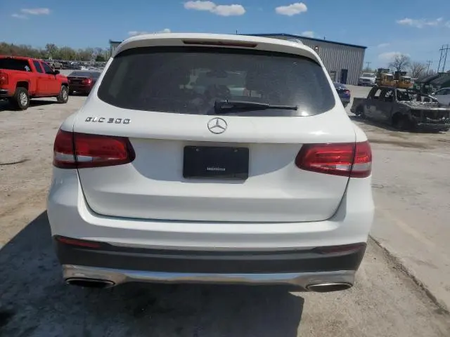 2016 MERCEDES-BENZ GLC 300
