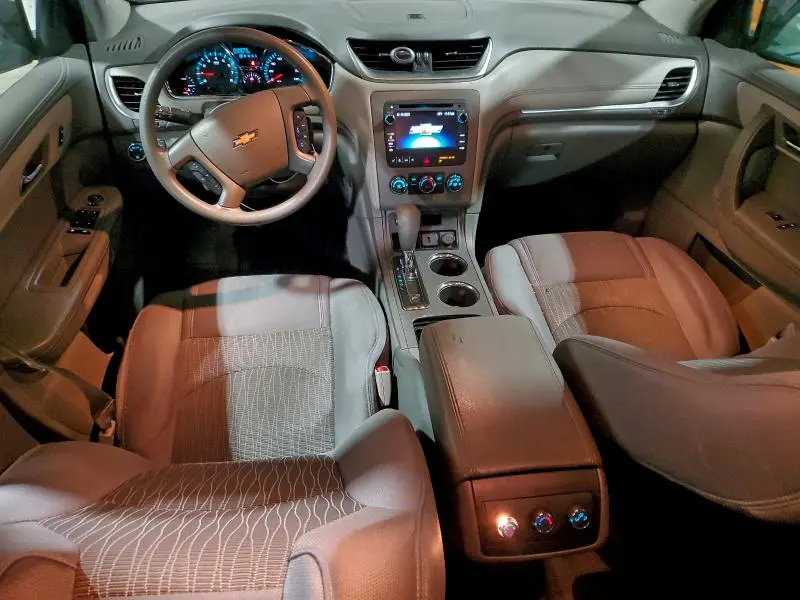 2015 CHEVROLET TRAVERSE LS  