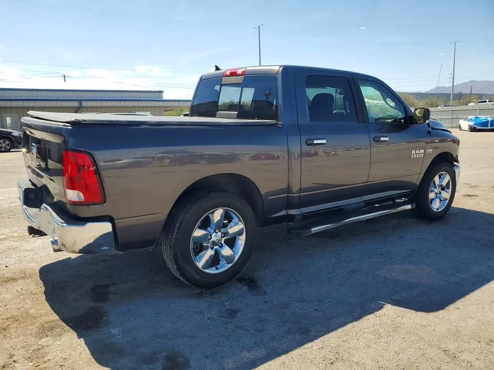 2014 RAM 1500 SLT  