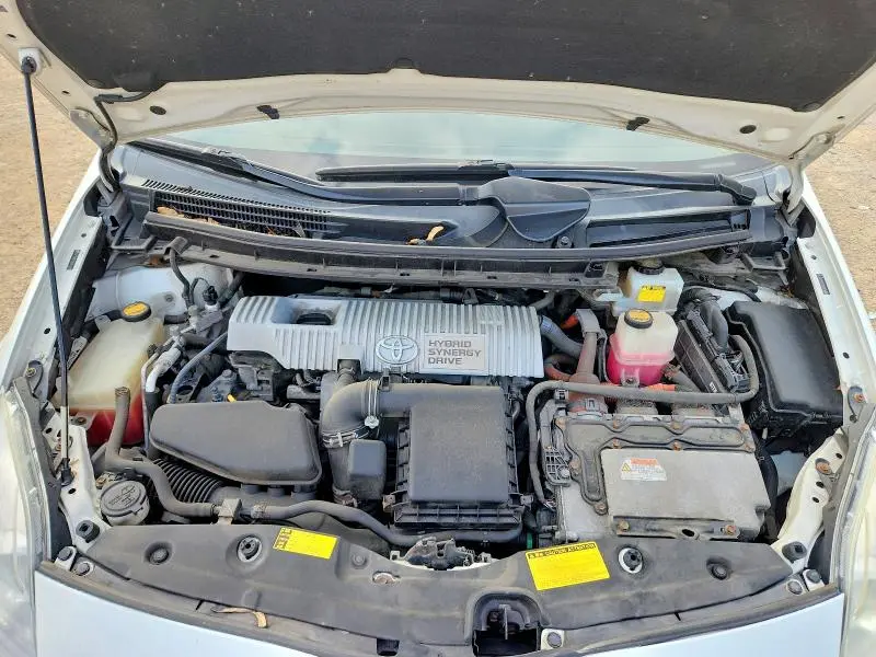 2010 TOYOTA PRIUS V  