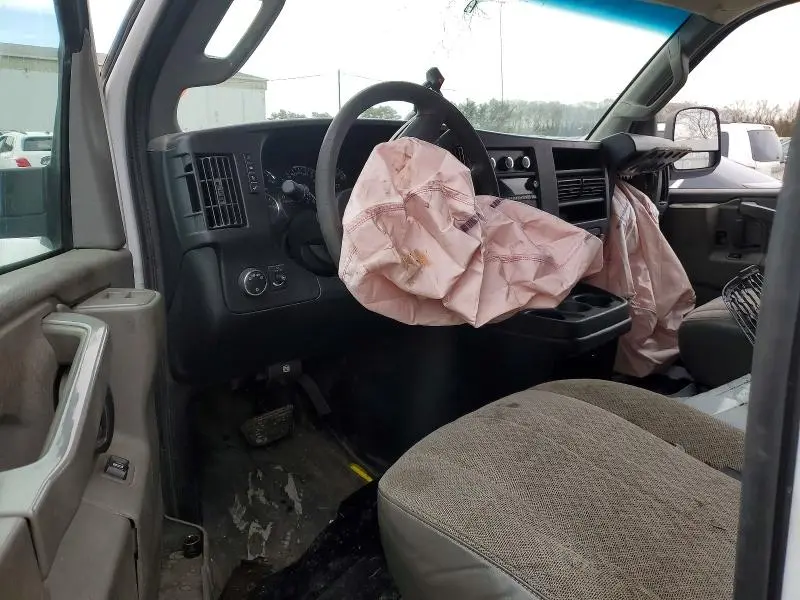 2017 GMC SAVANA G2500  