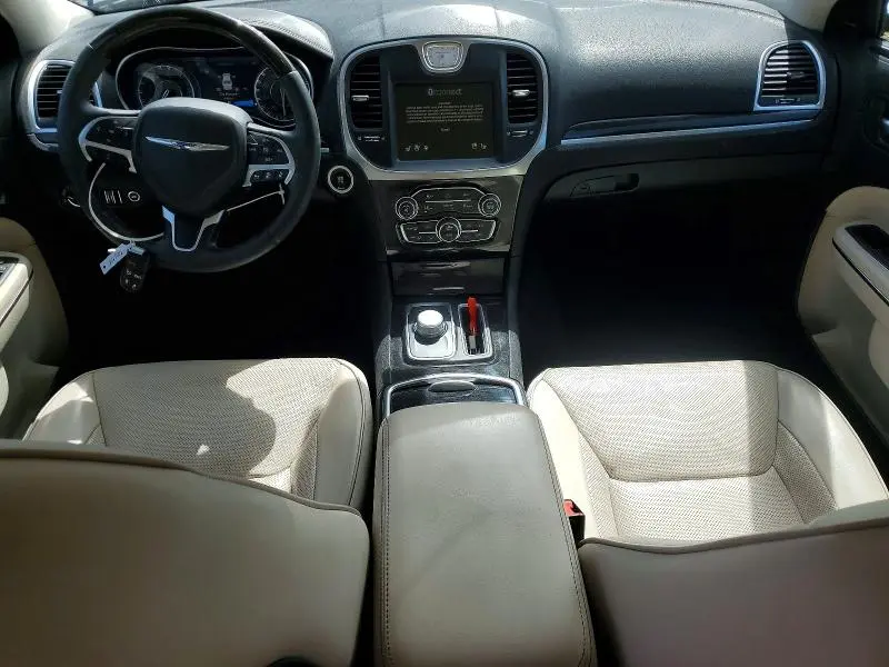 2016 CHRYSLER 300C   