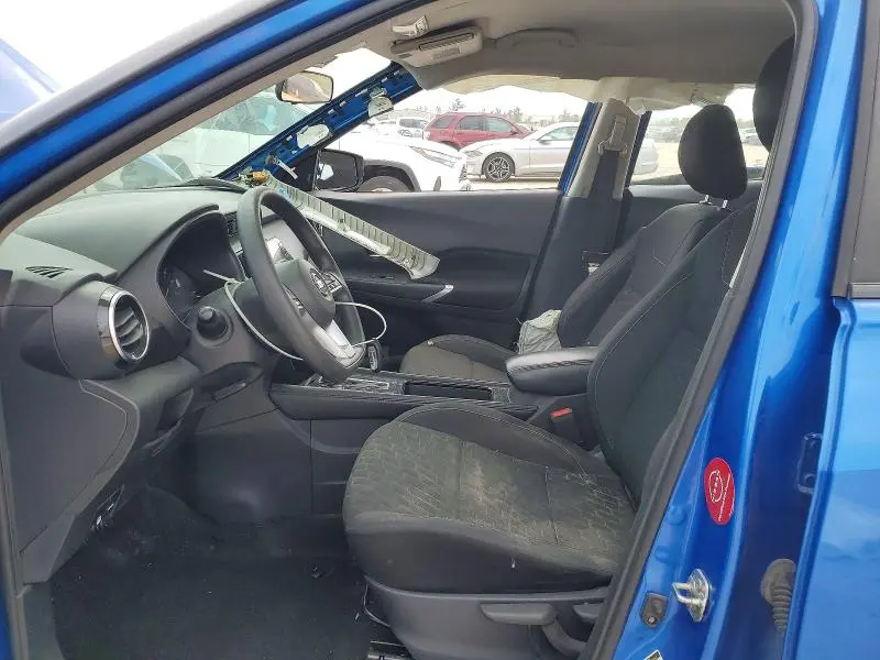 2021 NISSAN KICKS SV  