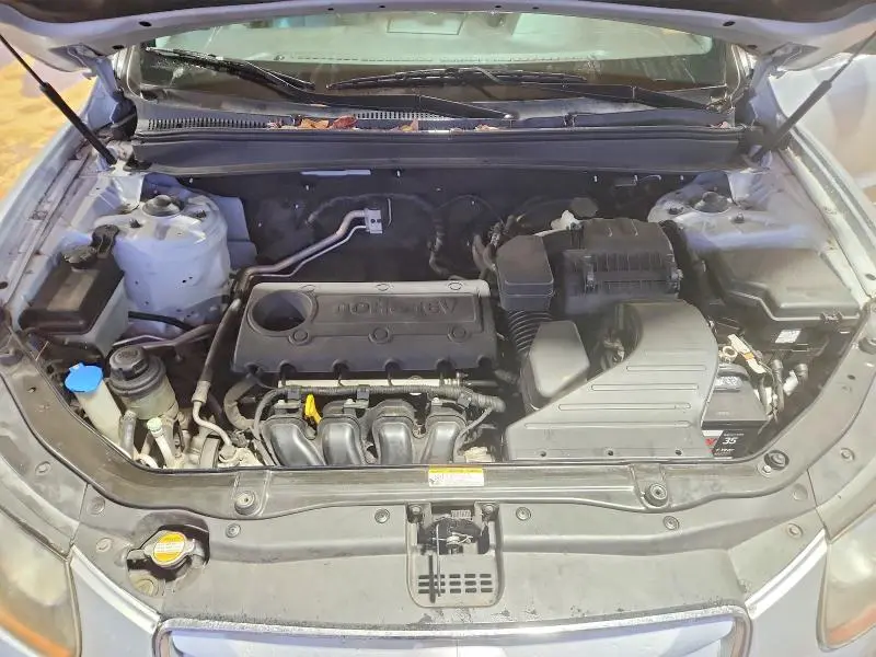 2011 HYUNDAI SANTA FE GLS  