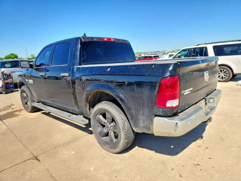 2015 RAM 1500 SLT  