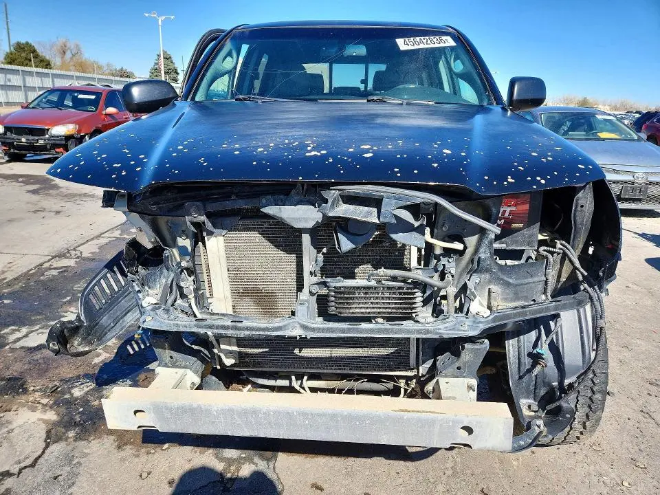 2011 TOYOTA TACOMA V6  