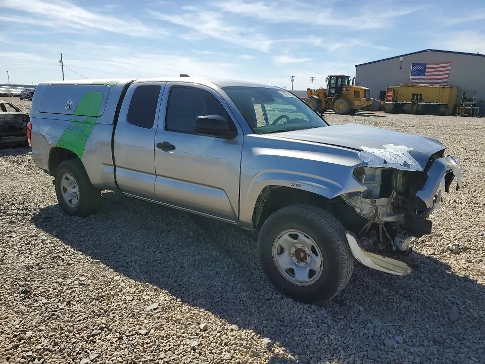2020 TOYOTA TACOMA SR  