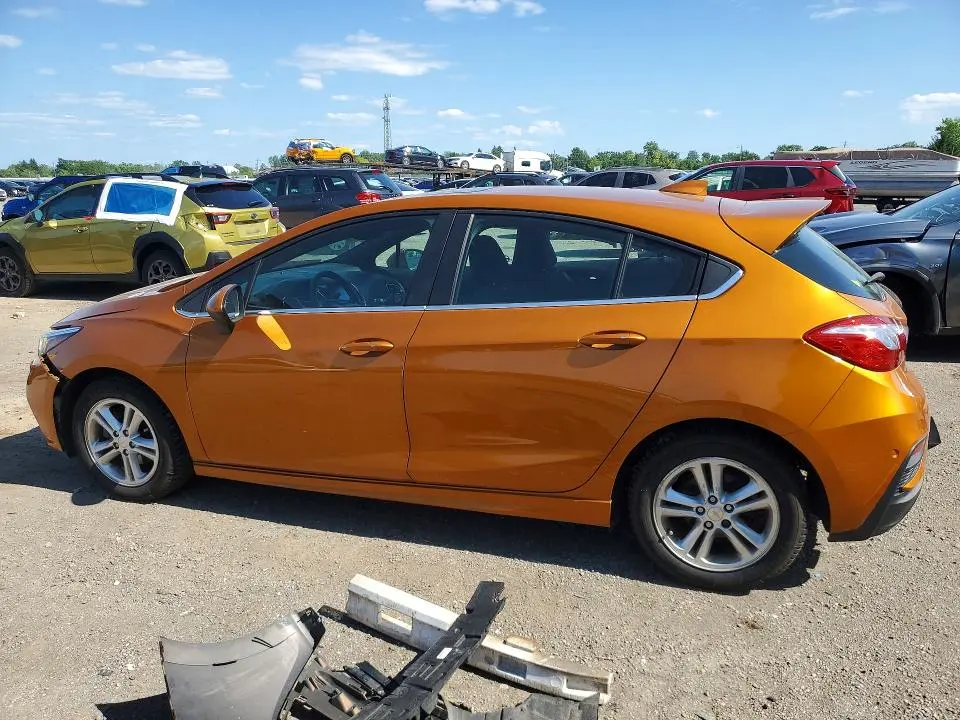 2017 CHEVROLET CRUZE LT  