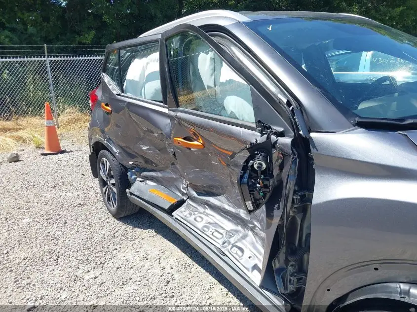 2020 NISSAN KICKS SR XTRONIC CVT
