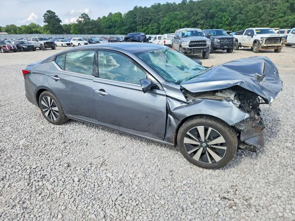 2019 NISSAN ALTIMA SL  
